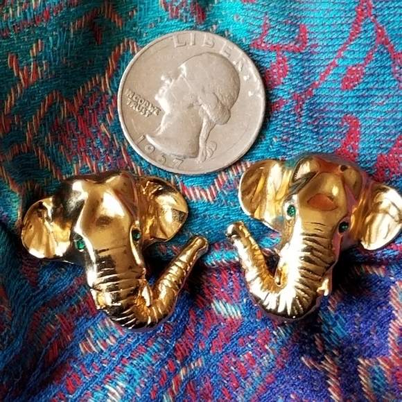 Relisted - Elephant clip earrings gold tone green eyes chunky - Picture 3 of 9
